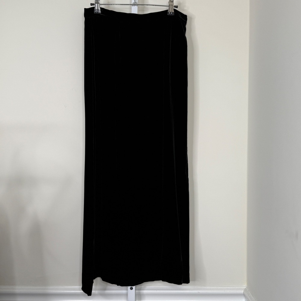 Casual‎ Corner Maxi Skirt Women's Size 10 Black Velvet Silk Blend Buttoned Waist